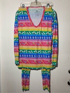 Bums & Roses Women’s Merry & Bright 2 Piece Pajamas Size Small